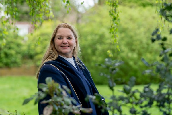 Portretfoto van Anja van Dalen